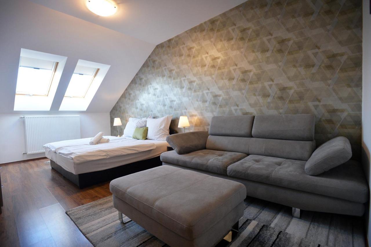 Corner Apartman Eger Exterior foto