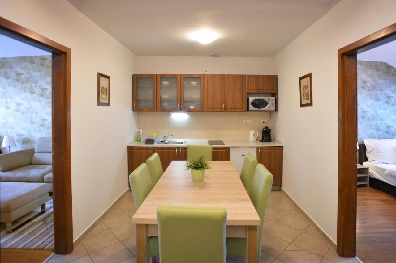 Corner Apartman Eger Exterior foto