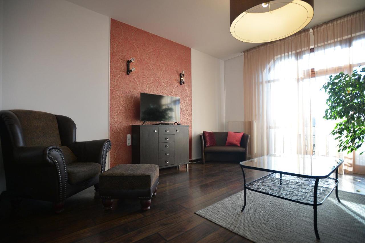 Corner Apartman Eger Exterior foto