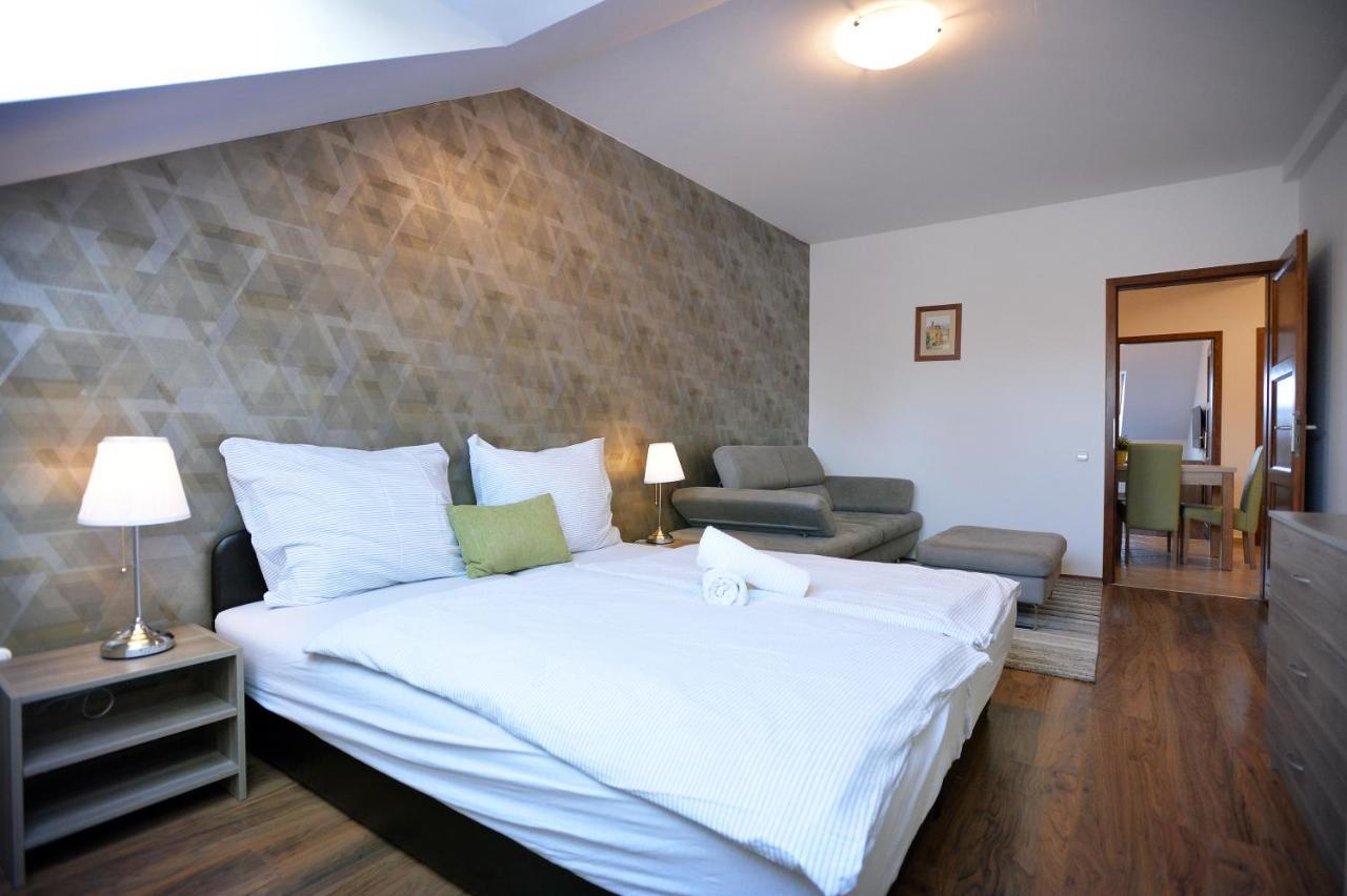 Corner Apartman Eger Exterior foto