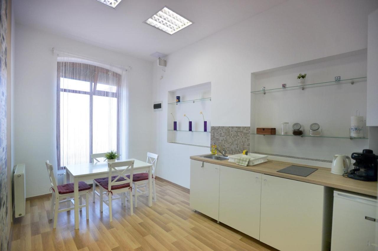 Corner Apartman Eger Exterior foto